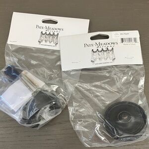 Pate-Meadows Bronze Medallion Finial and Adapter Curtain Hardware Set